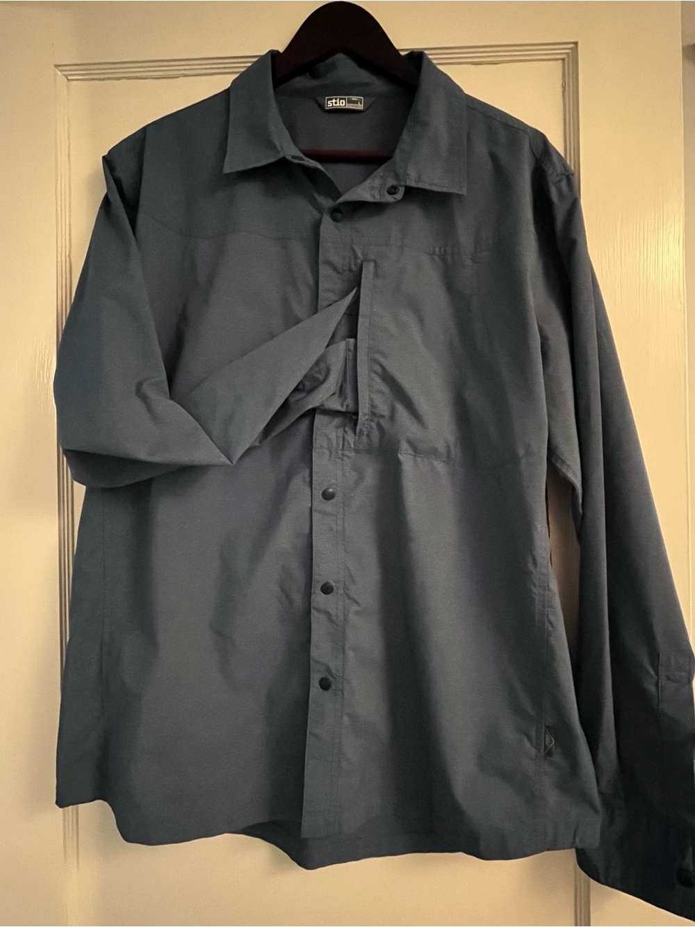 Stio Men's Button-Down Shirt in Slate size large